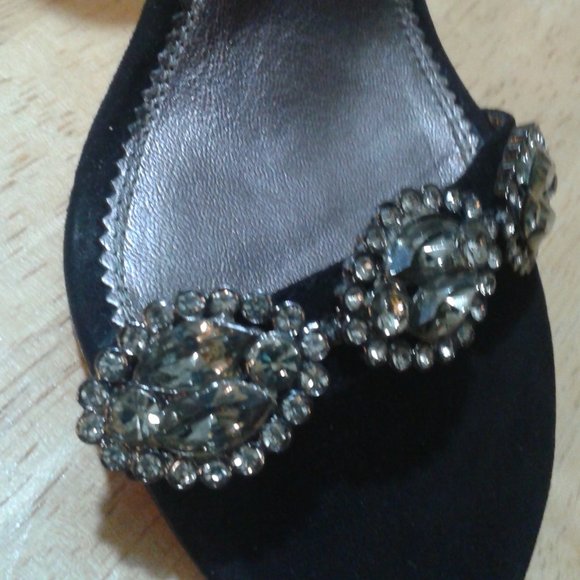 PELLE MODA BLACK SUEDE EMBELLISHED DRESSY SANDAL HEELS - Picture 4 of 4